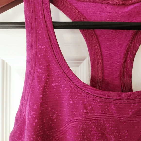 Lululemon - Picture 7 of 10